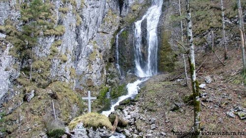 Vízesés a kanyonban.